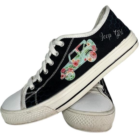 Custom Jeep Girl Low Top Canvas Tennis Shoes, Black/White Colorway, size 9 - Picture 1 of 12